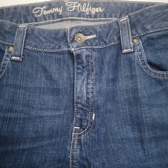 Tommy Hilfiger Ladies Size 14 Medium Wash Straight Leg Blue Jeans - Picture 11 of 15